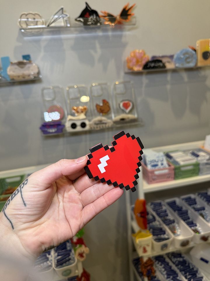 Pixel Heart Flat Clip product image (1)