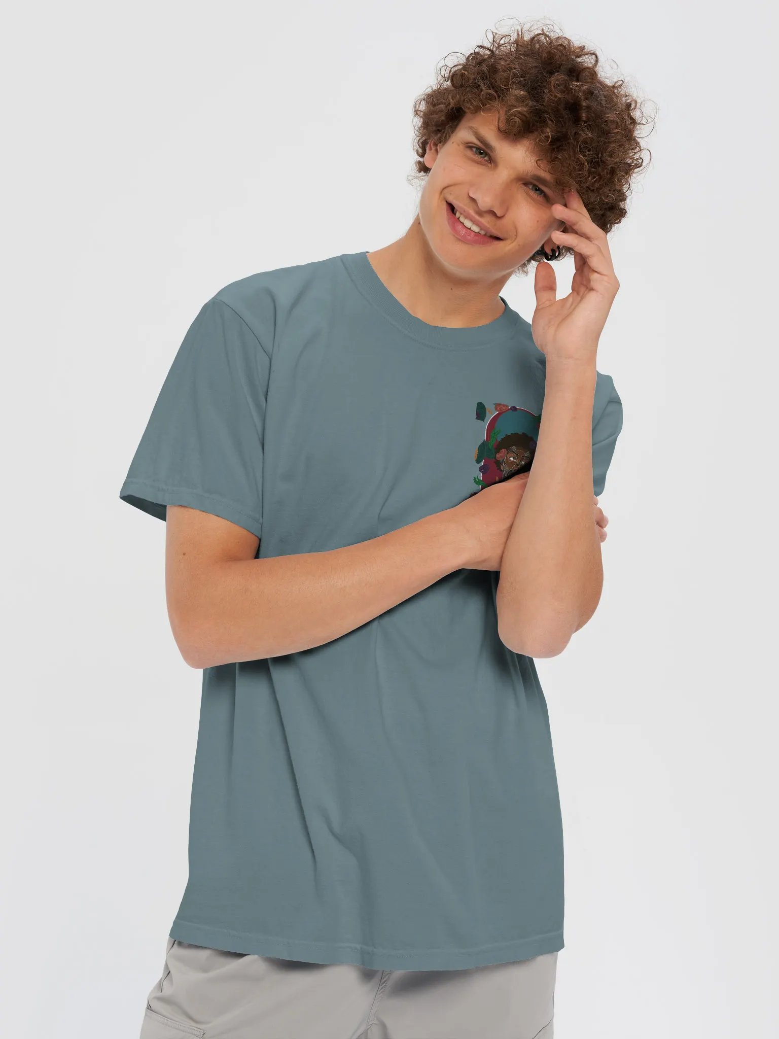 CHIEFLY Unisex T-Shirt product image (5)