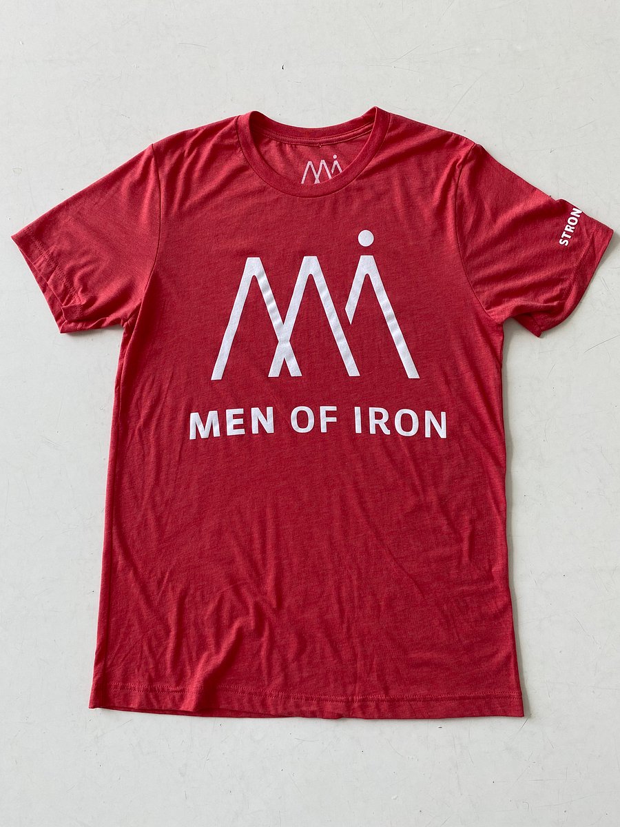 MEN OF IRON Red T-shirt product image (1)