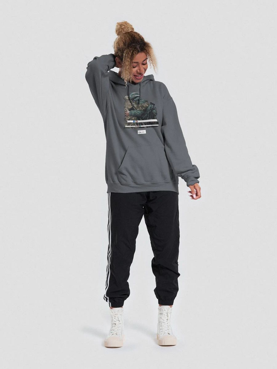 Soldiers Hugging product image (24)