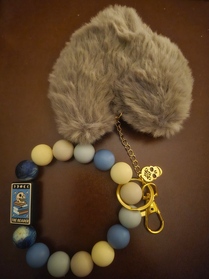 Handmade Silicone Bead Keychain Wristlet product image (1)