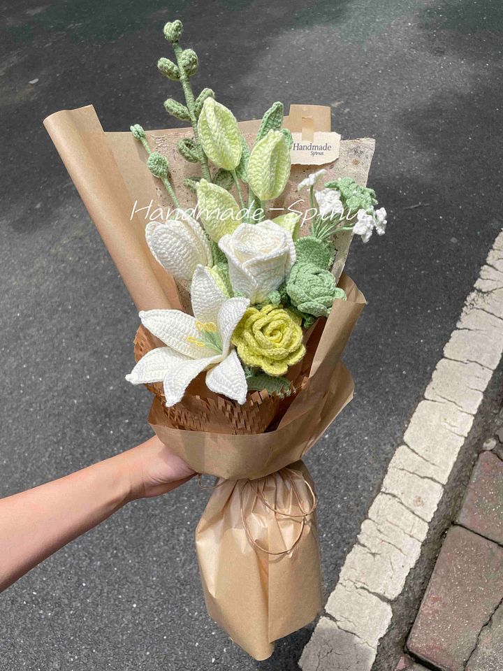 Green-Summer-Morning Fresh Lily Crochet Knit Bouquet product image (2)