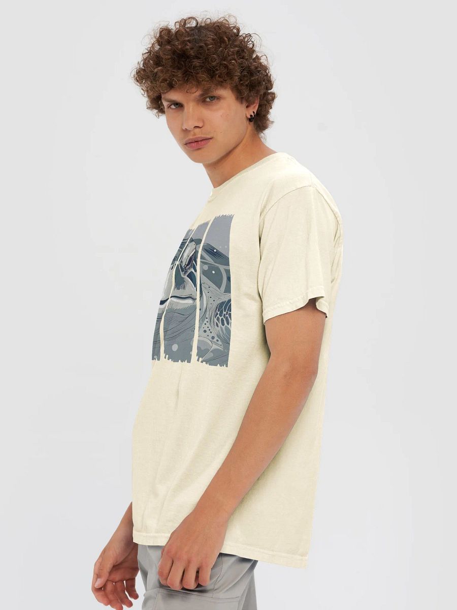 Sea Turtle Graphic Tee product image (33)
