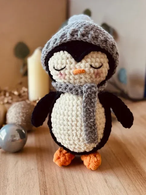 Gemütlicher Weihnachts-Pinguin Häkelanleitung product image (2)