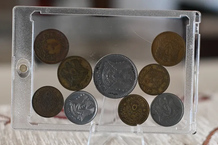 مجموعة قطع نقدية سورية اصدار عام 1970 -1990 product image (1)