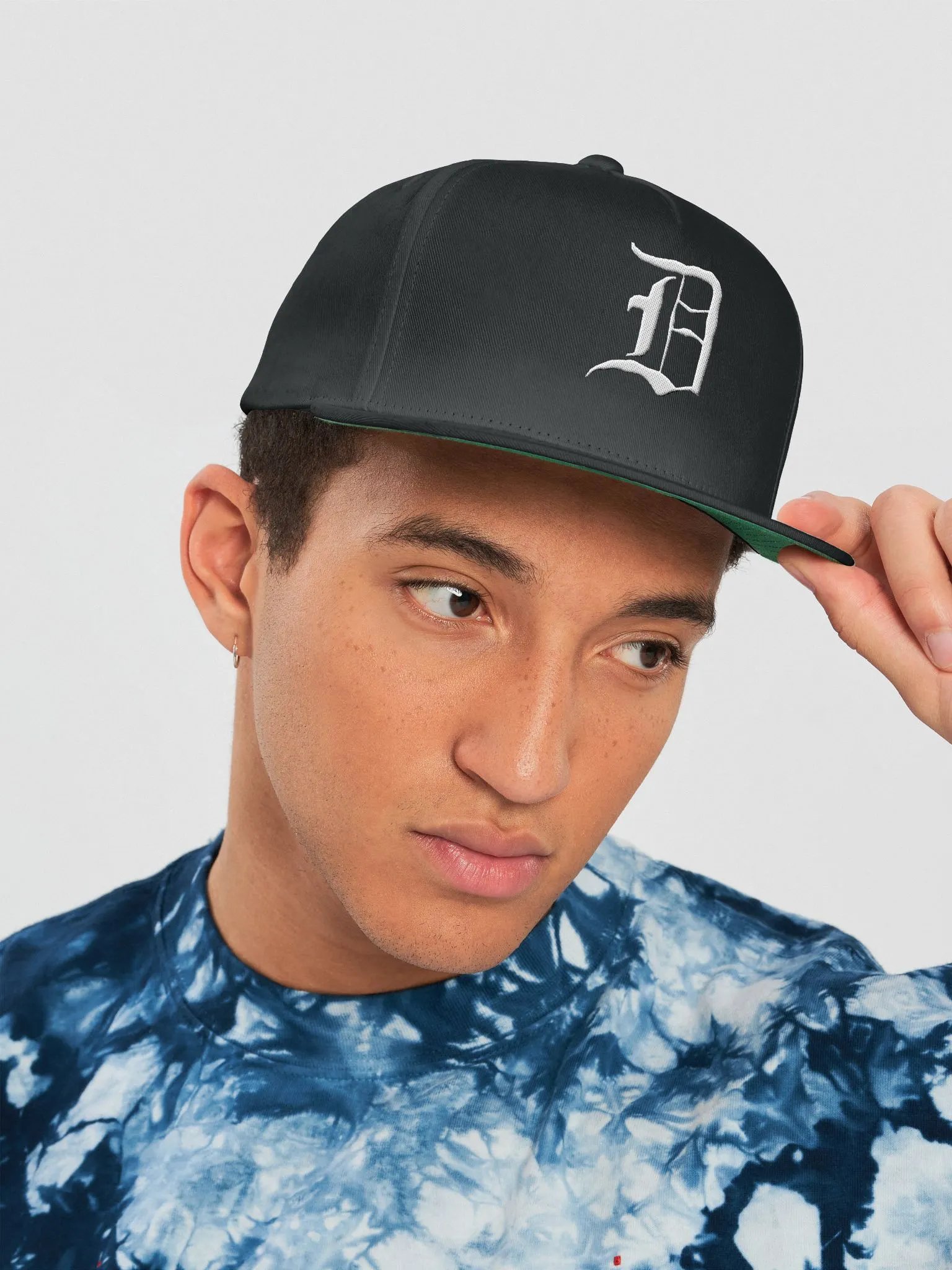 SNEAKY DEE BAGS SNAPBACK HAT product image (3)