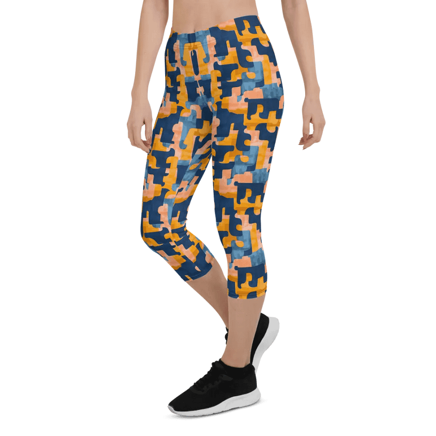 Flowing Shapes | Capri Leggings product image (5)