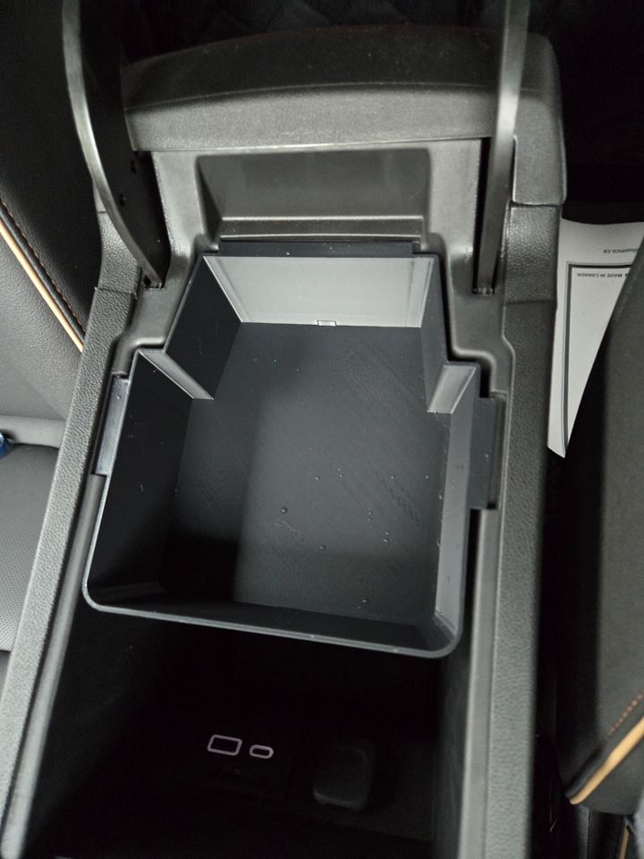 2019-2024 Chevy Blazer Centre Console Half Tray - 3D Model product image (1)