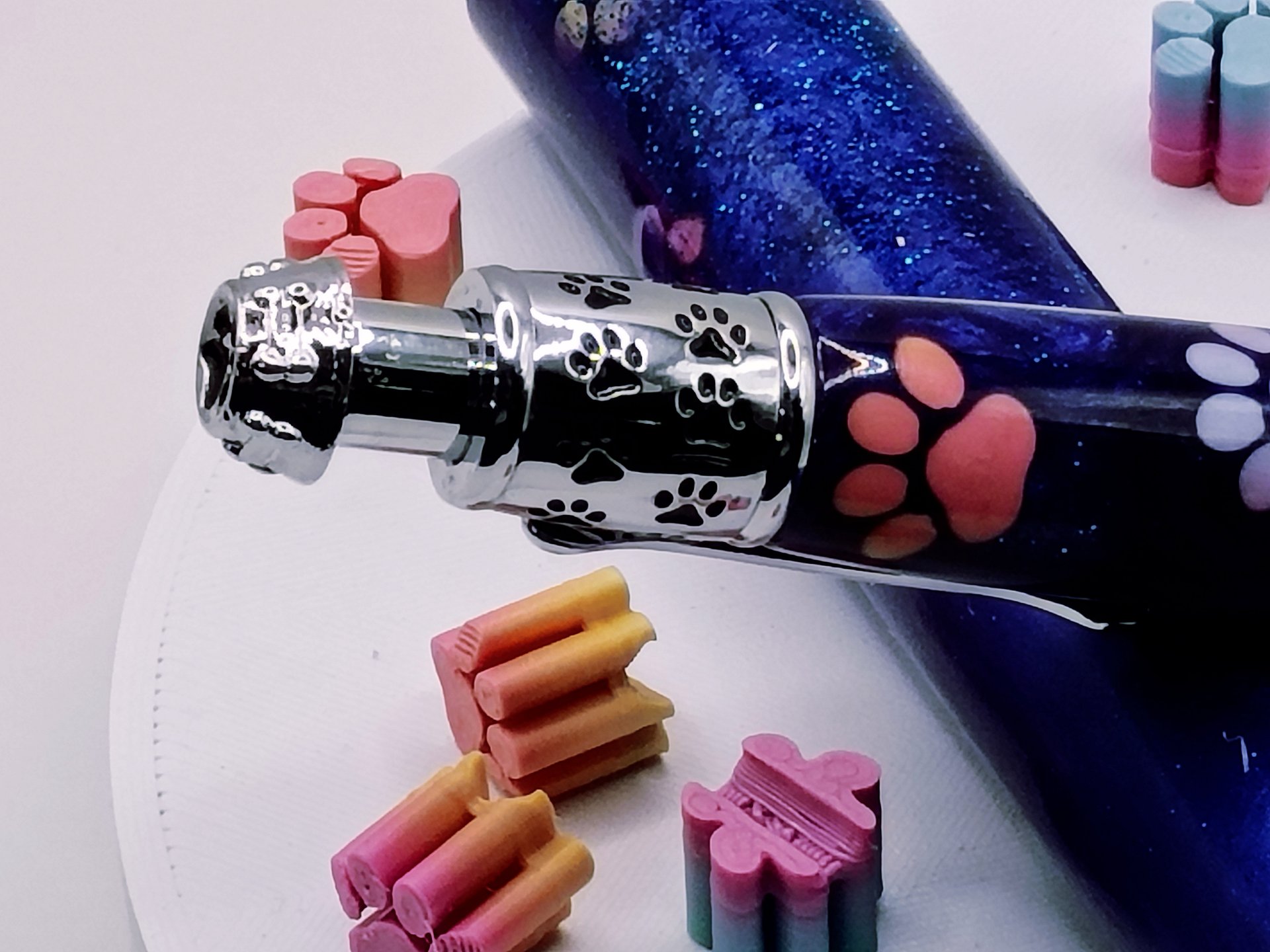 Paw-some Pup Pen – Sparkly Purple Resin & Rainbow 3D Paws product image (3)