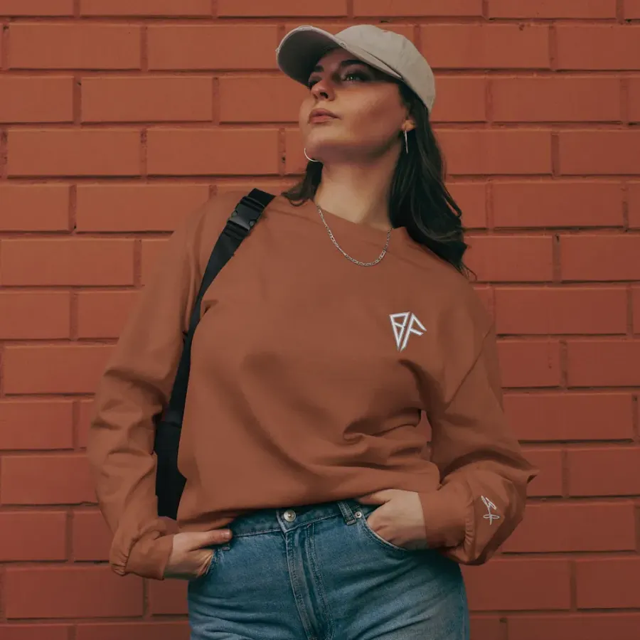 BROWN CREWNECK product image (12)