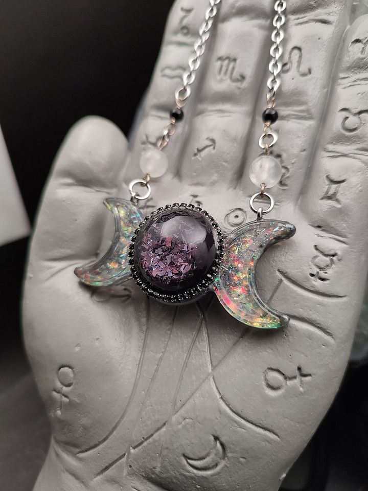 Moon Spirit - ShadowLight Goddess product image (2)