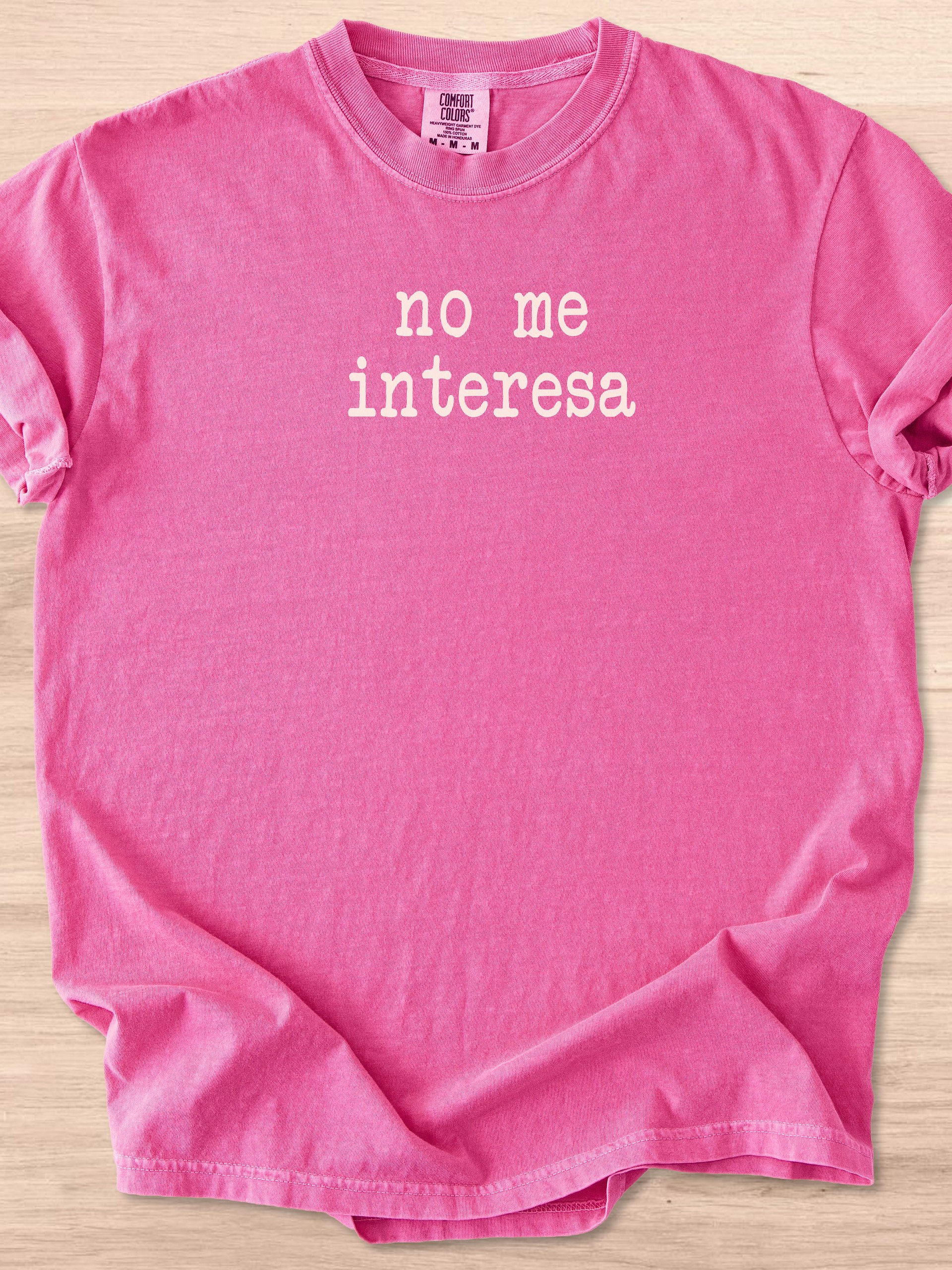 No Me Interesa Tee product image (23)