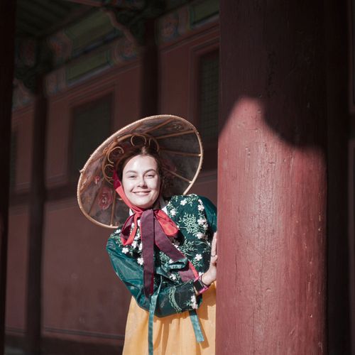 Went to 경복궁 and had a photo day after training. Then met with our friend here. It was a very good day.