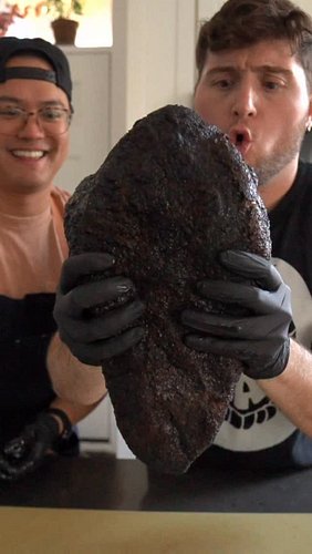 😩🥩Bwisket Bao ty shh 

#bbq #brisket #cooking