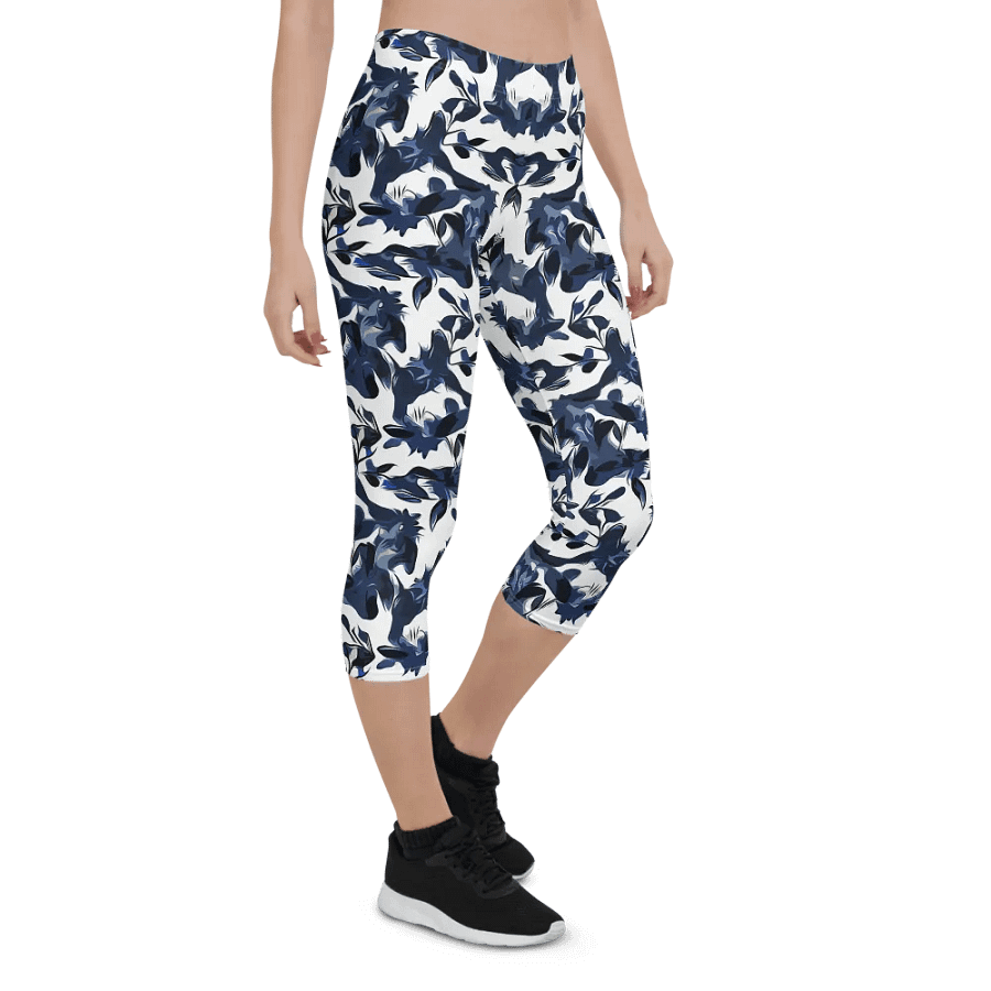 Wild Waves | Capri Leggings product image (6)