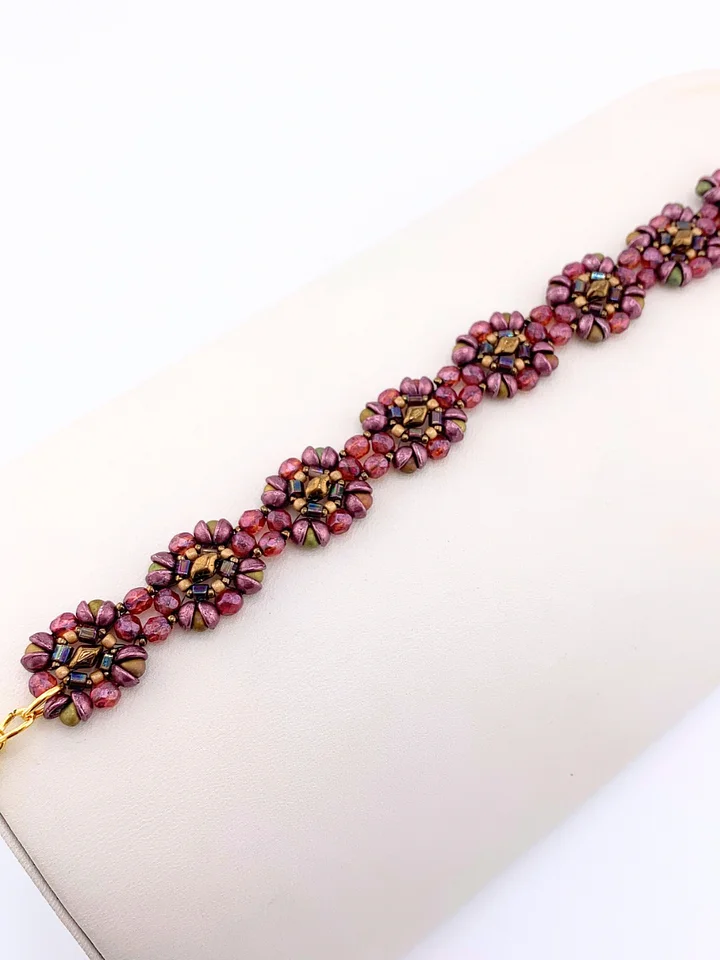Gold, Bronze, Berry Pink Handmade Beaded Bracelet product image (1)