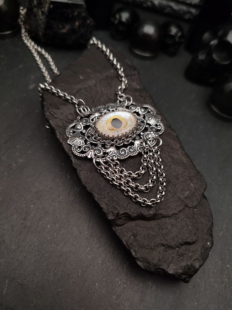 Eye Painted Amulet - MoonLace product image (2)