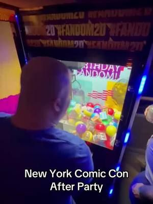 So what do you do when you’re at a New York Comic Con after party at the club with free drinks and great music??? You obviously play the claw machine. 