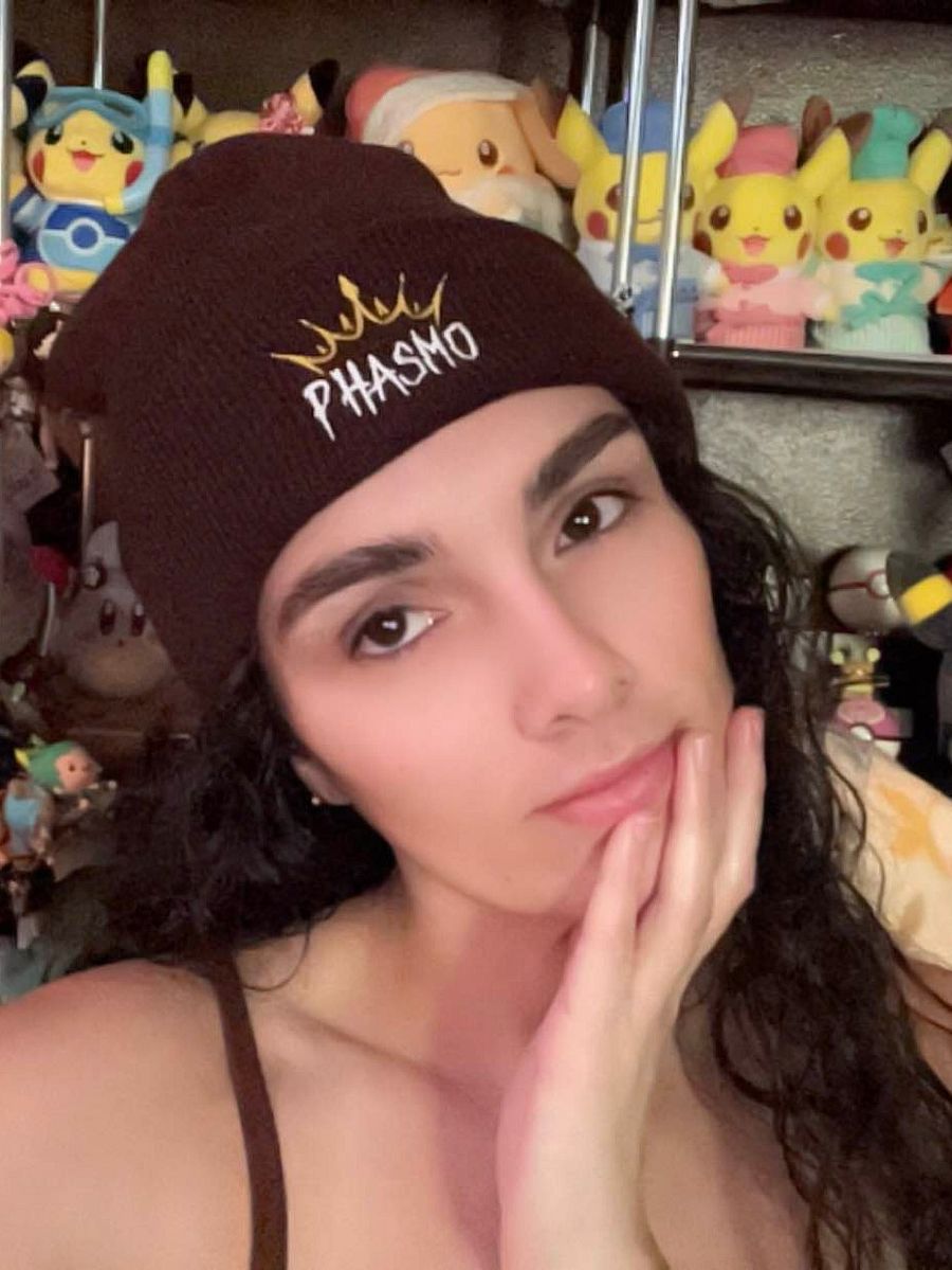 Phasmo Royalty Gold Crown - Beanie product image (2)
