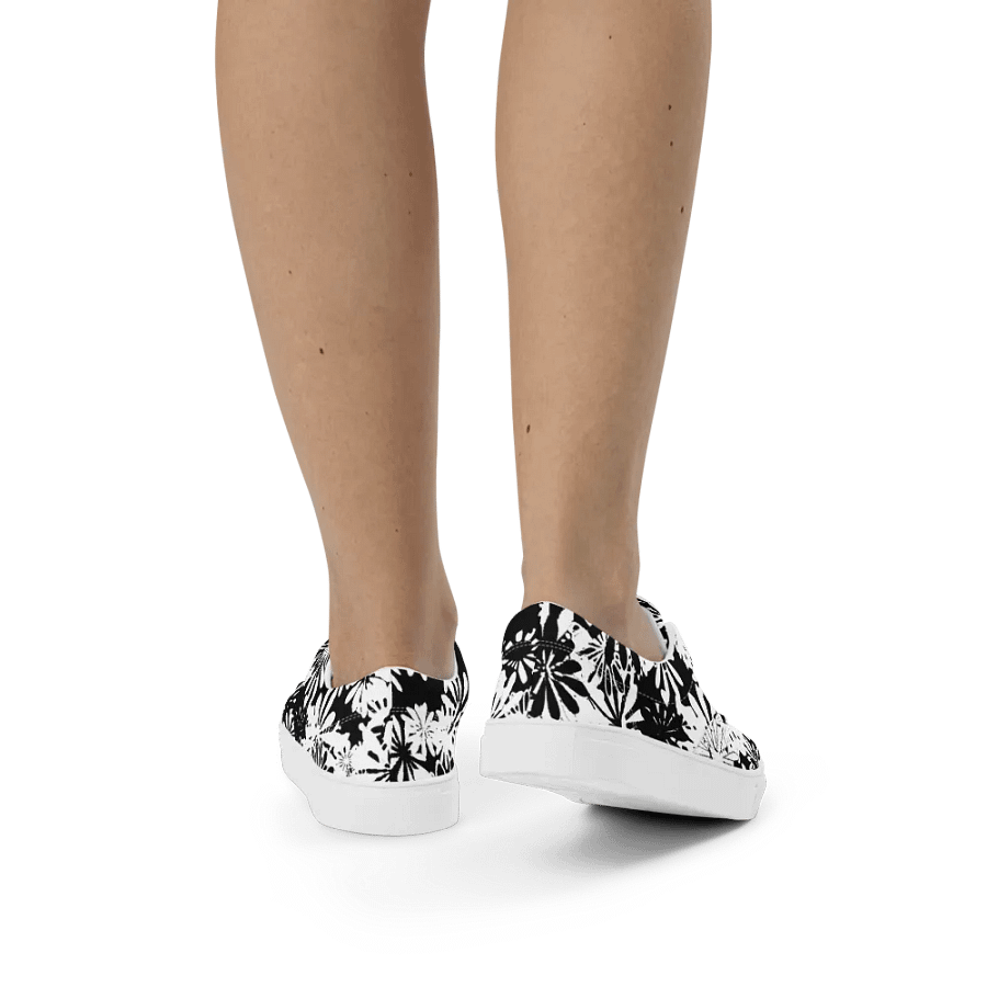 Barely Azaleas, canvas lace up shoes product image (2)