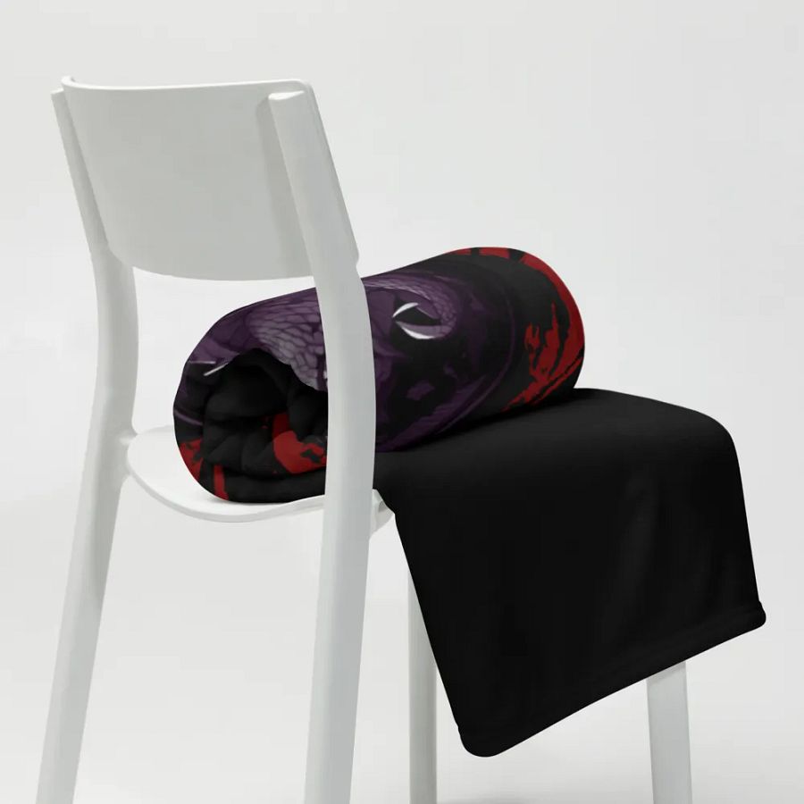 the blood scarred throw blanket product image (20)