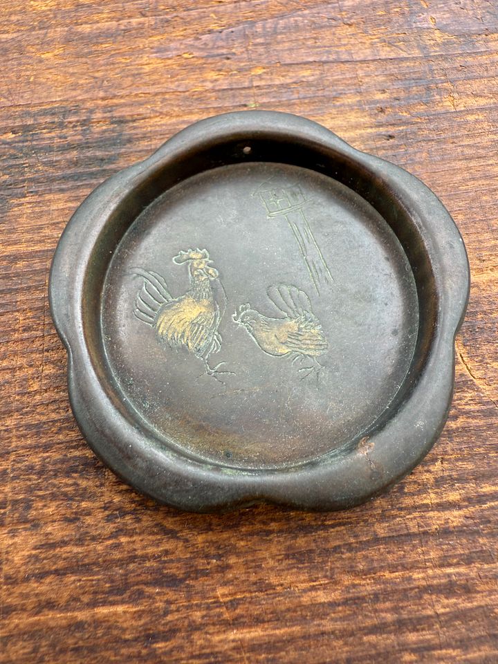 🎎 Japanese Brass Fusuma Door Pull – Rooster & Hen – Mid-Showa Era – Japan Antique Roadshow product image (2)
