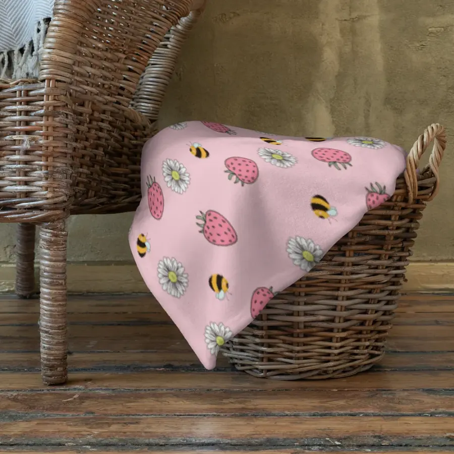 Strawberries And Flowers Blanket product image (10)