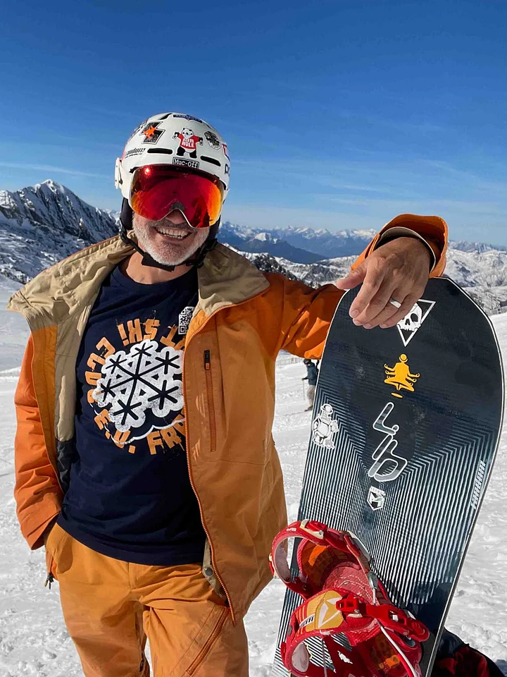 FSC Distressed Flake Tee (front only print) product image (2)