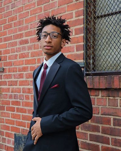 Looking sharp like I usually do.
Pictures taken before prom.

I truly did enjoy my time at prom. It was quite nice. The food ...