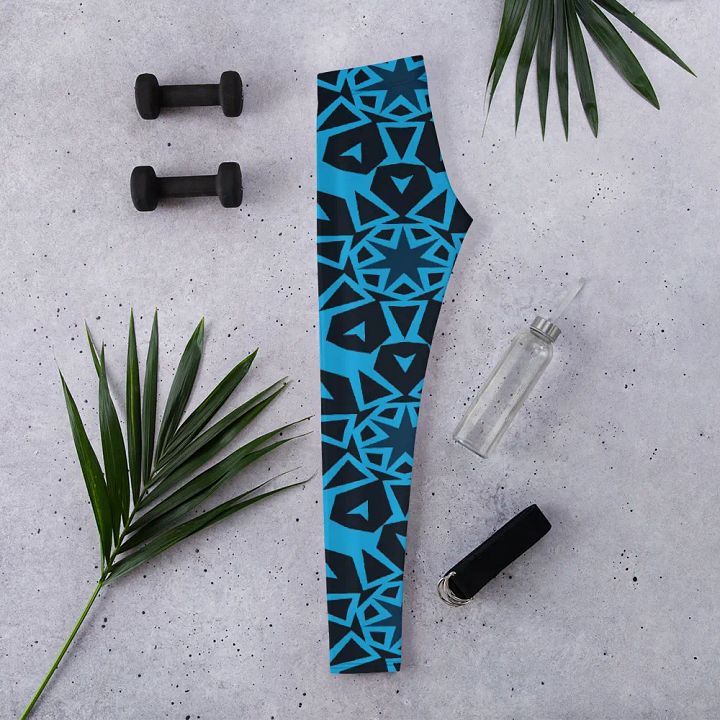 Symmetrical Snowflake Allure Leggings product image (2)