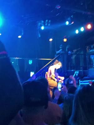 @Av was amazing to see him live Can't wait to see him again! #HonestAV #Live #nolicensetour #oneofakind #muchlove 