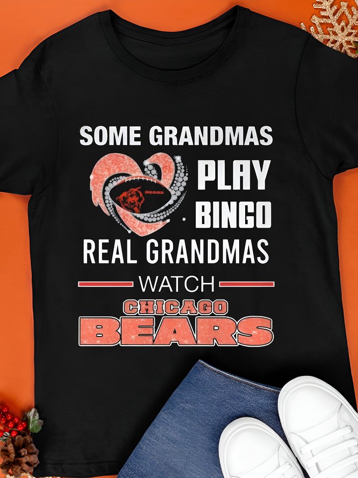 Some Grandmas Play Bingo, Real Grandmas Watch Chicago Bears 2025 Shirt product image (1)
