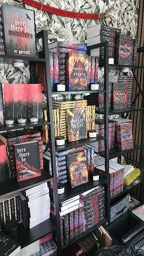On my broke indie author AND broke grad student journey. Support my writing & my school tuition by buying direct on my websit...