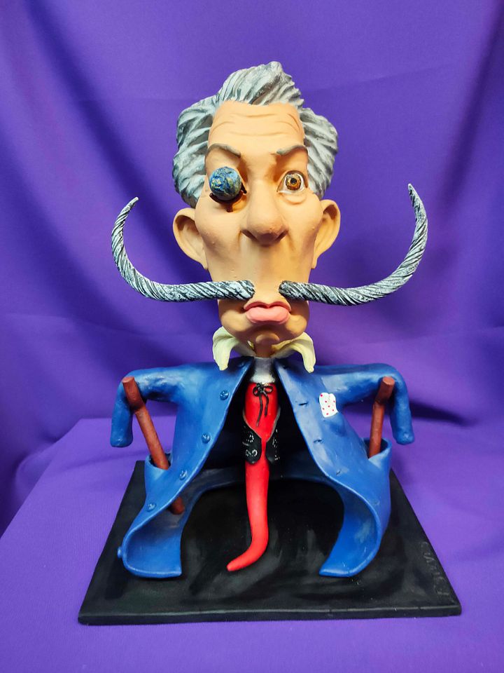Extraordinária estatueta Salvador Dali, caricatura moderna, peça de autor product image (1)