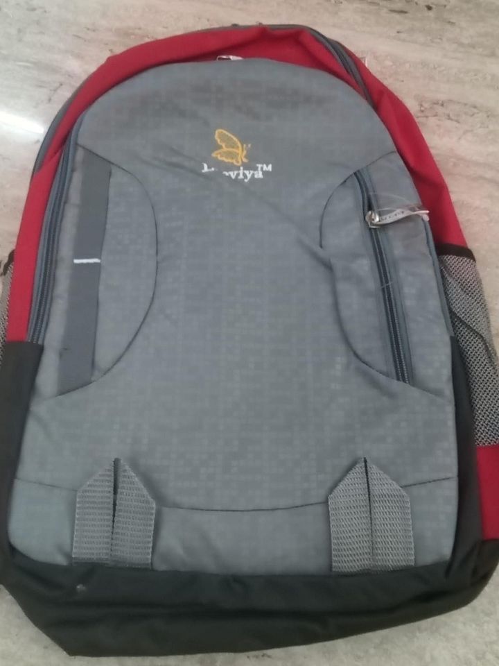 school bag product image (1)