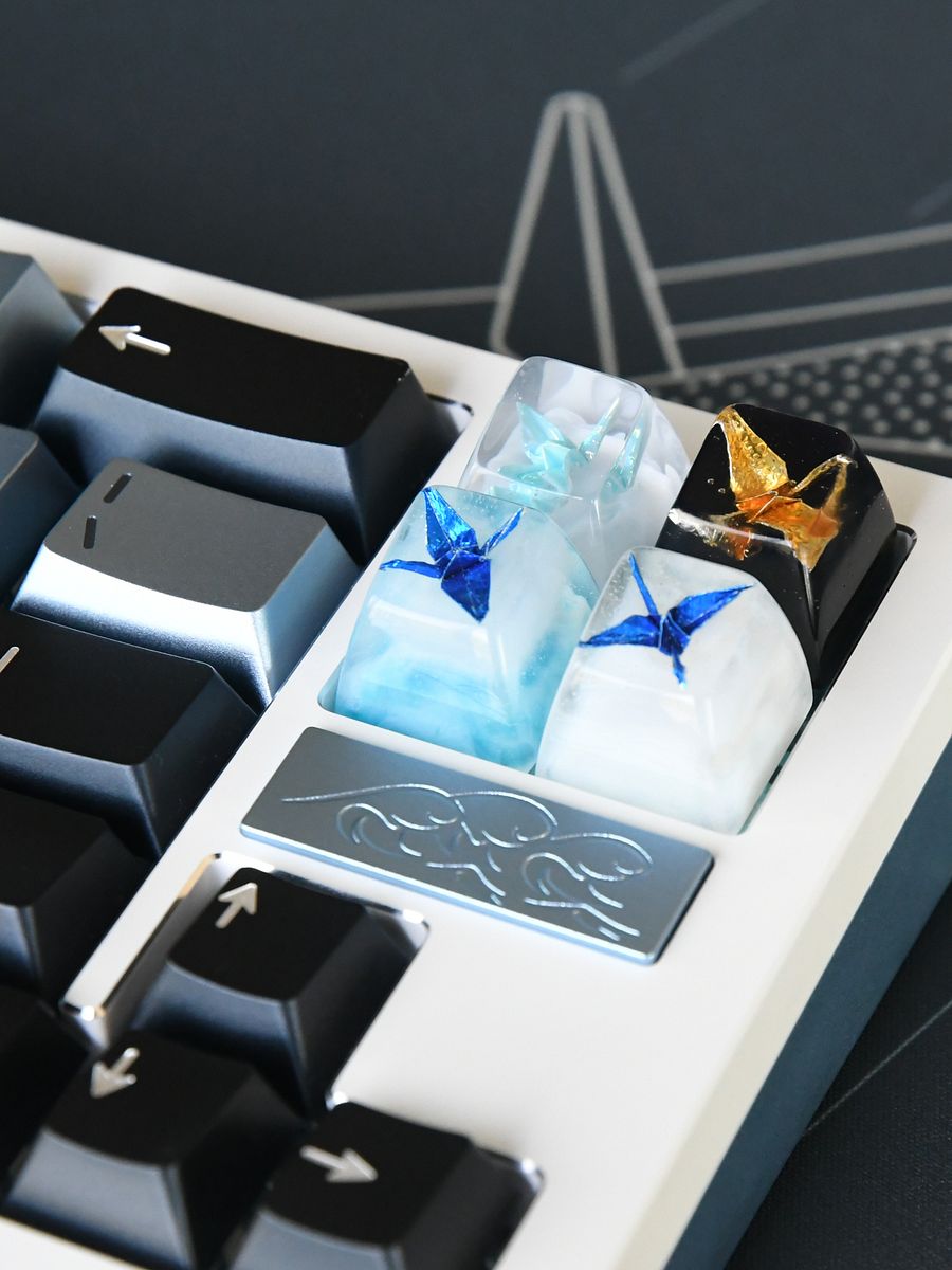 Mountaintop Crane Keycap (SA R1) product image (3)