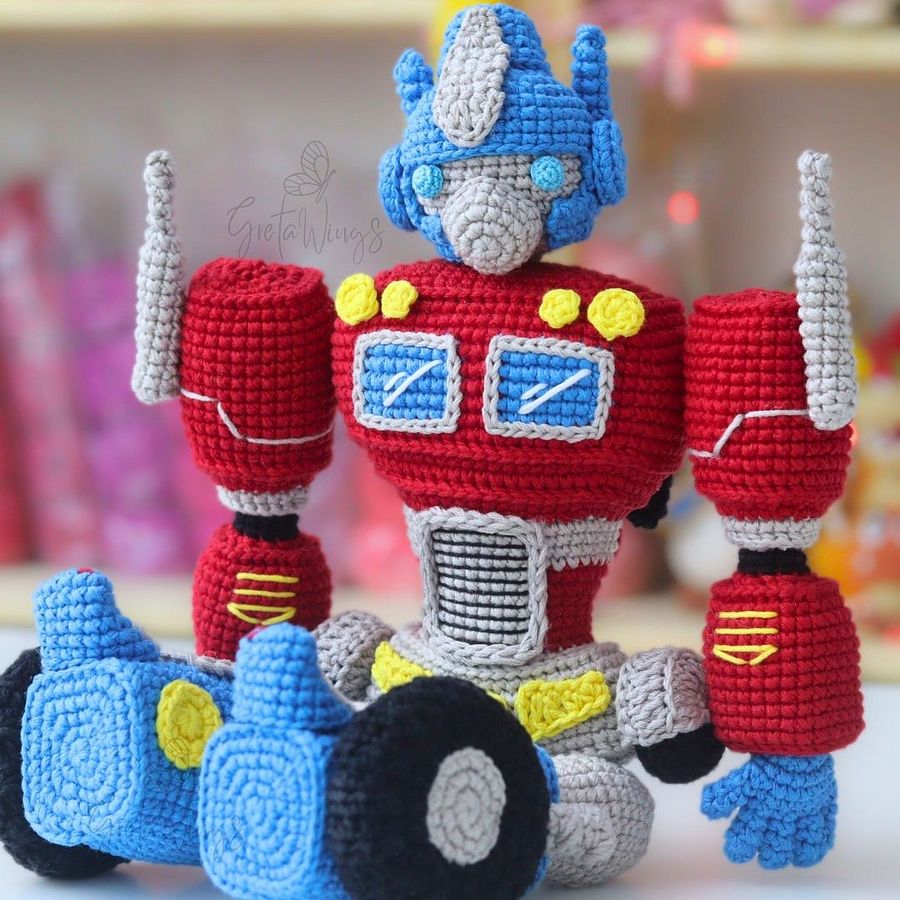 Optimus Prime Amigurumi Pattern | Transformer Crochet PDF- GretaWings (Digital Download) product image (5)