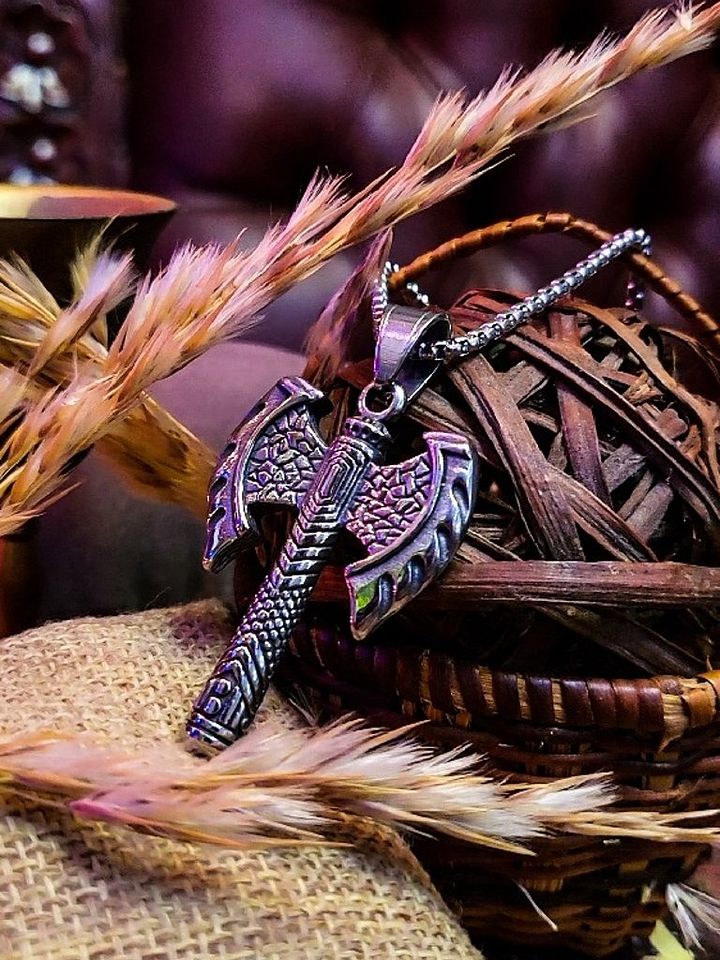The Armored Kingdom Double-Headed Battle Axe Necklace product image (1)