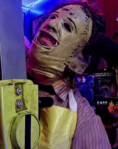 Bringing this big guy back Thursday...Time to camp everyone 😂😂

#texaschainsawmassacre #texaschainsawmassacre1974 #leatherfac...