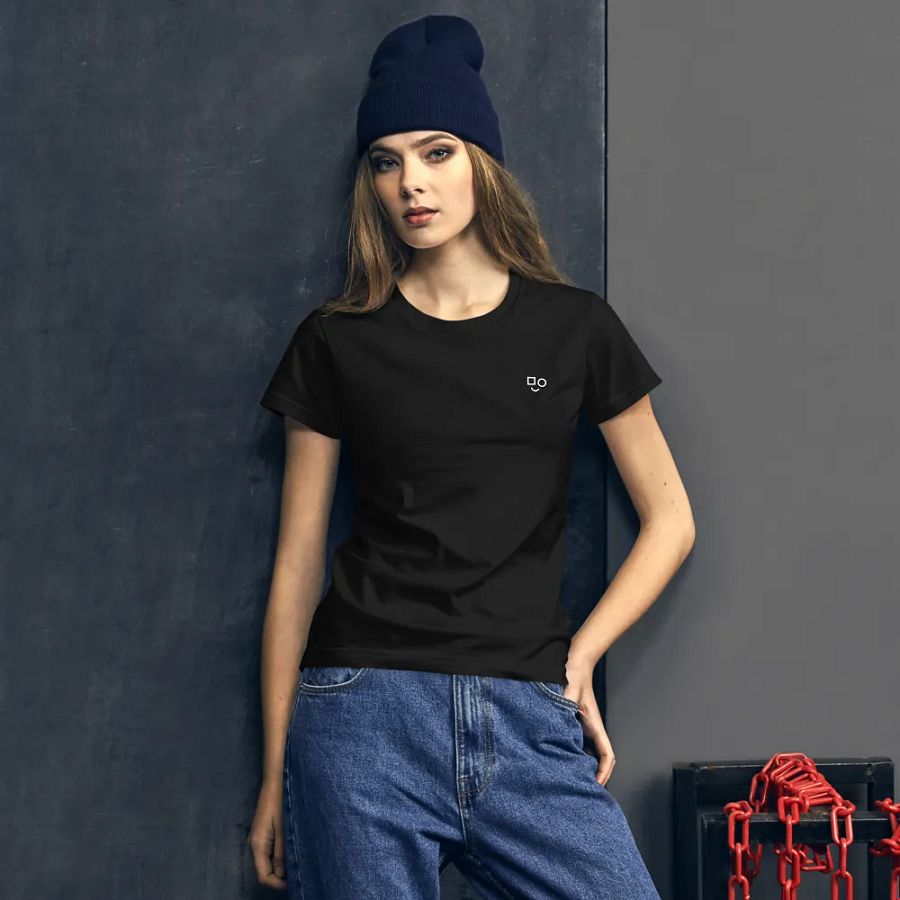 Women's Essential Tee Black product image (3)