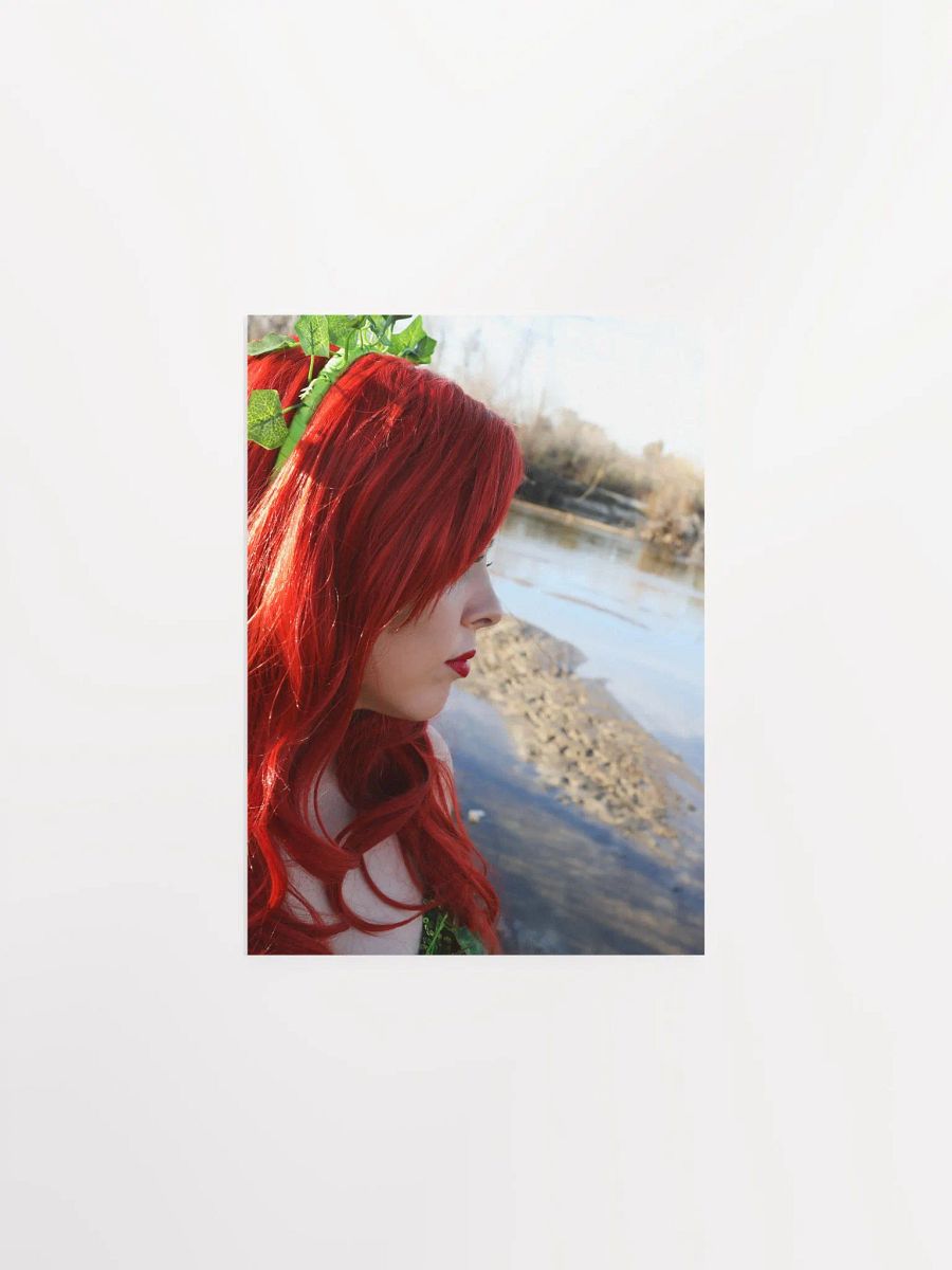 Poison Ivy Gaze Unframed Print product image (1)