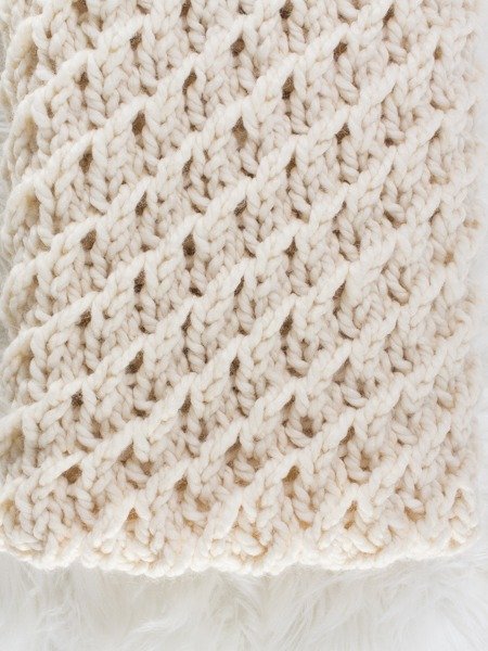 Heirloom Blanket Knitting Pattern - Magnanimity product image (2)