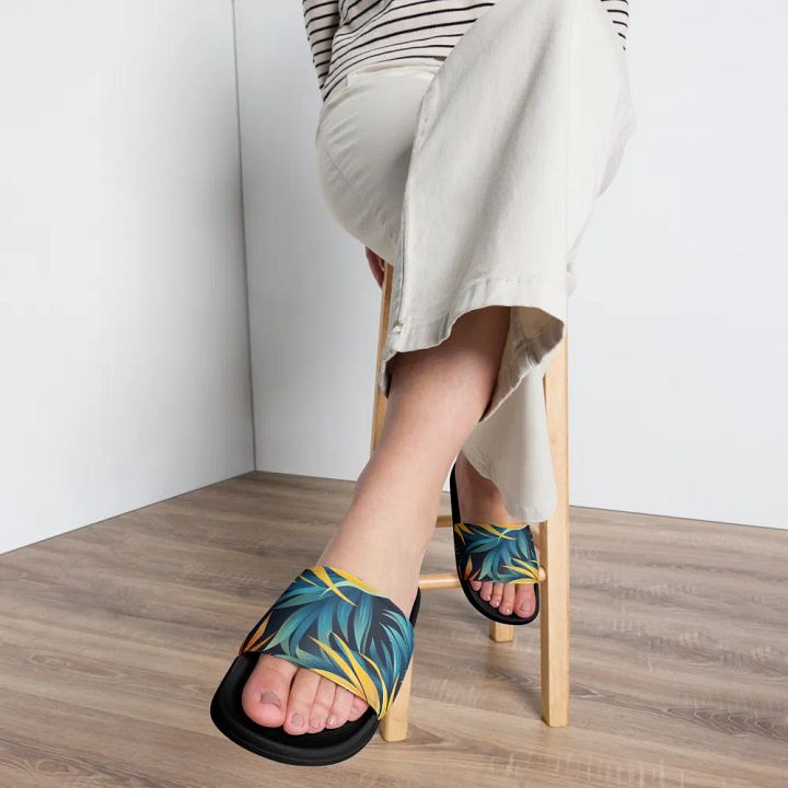 Tropical Flow Women's Slides product image (1)
