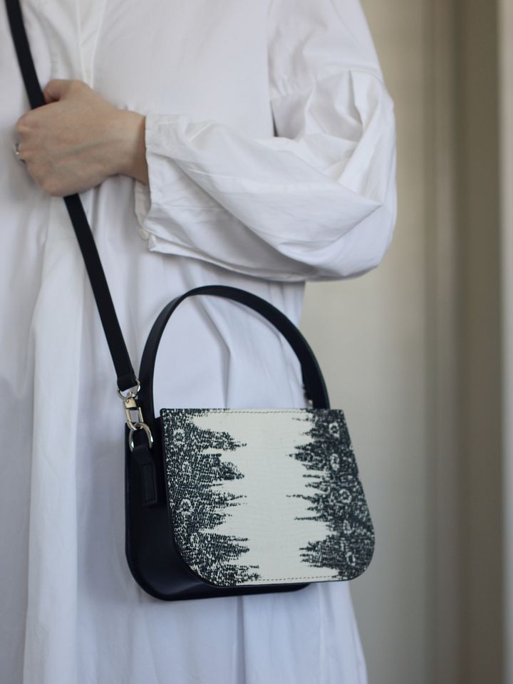Lizard-embossed Leather two-way Bag with hand-carried strap product image (1)