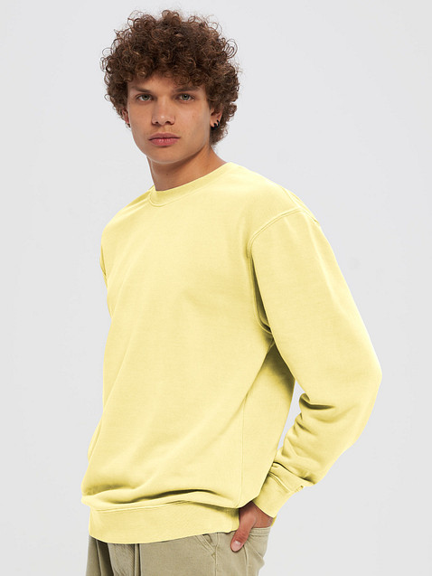 Photo showing Independent Trading Co. Unisex Midweight Pigment Dyed Sweatshirt