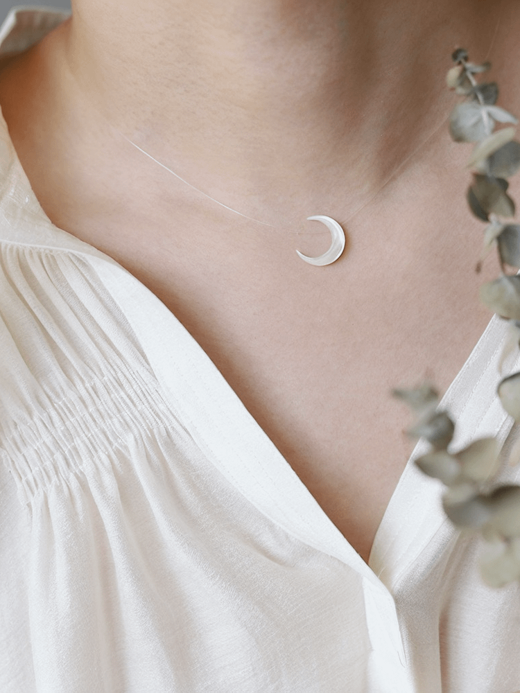 Shell Moon Necklace | 18K Gold Plated product image (2)