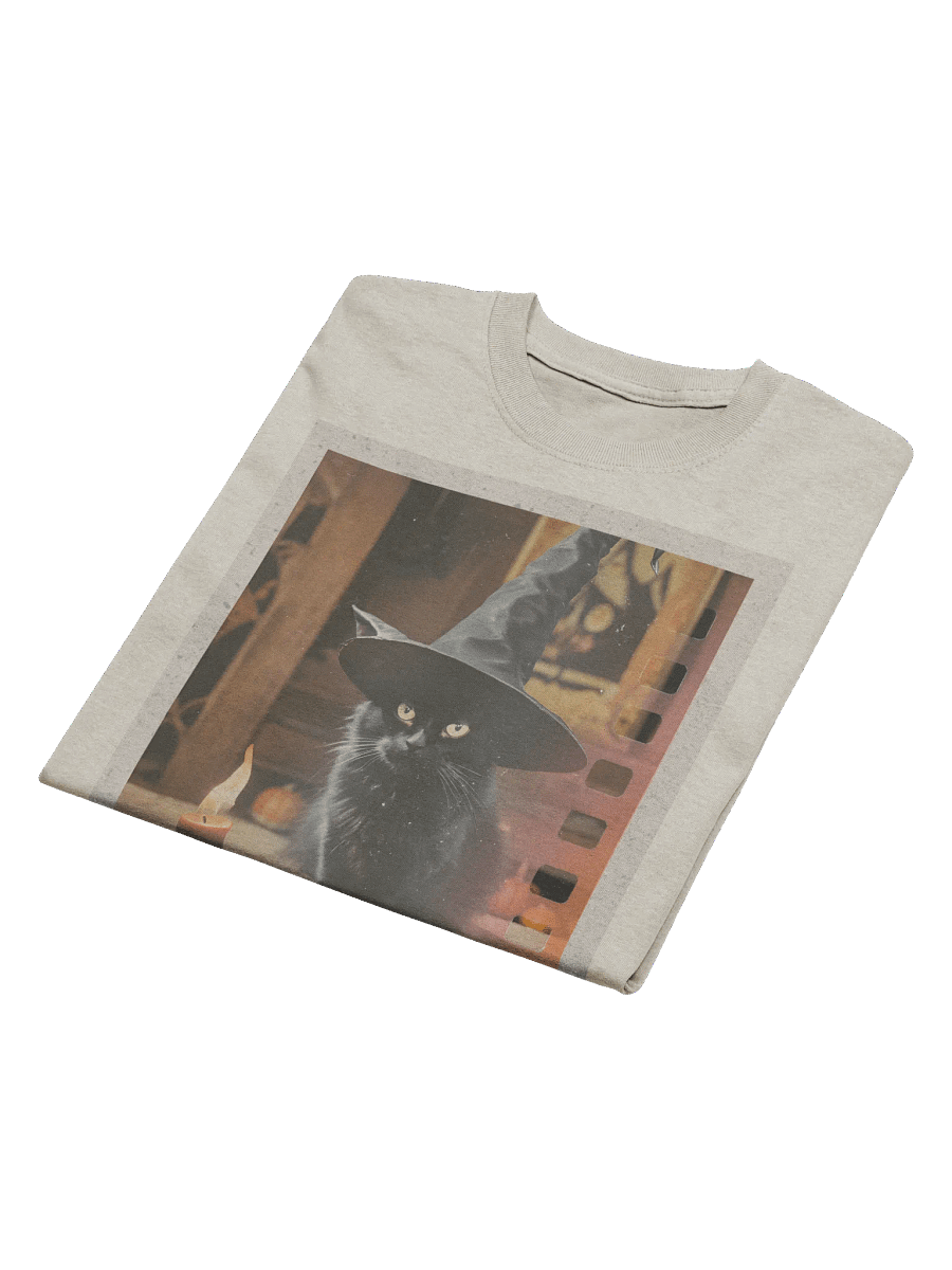 Touka and the Spooky Candle T-Shirt product image (4)