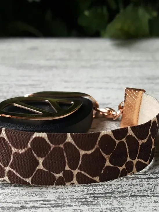 Giraffe Elastic Bracelet | Handmade Accessory for Bellabeat Leaf Urban & Ivy product image (1)
