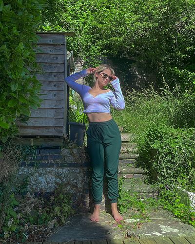POV: you’re trying to take a cute pic in the nature cause you suck at posing and love procrastinating on things you should ac...