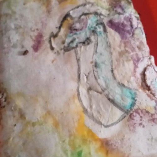 #behindthescenes #stuckathome
My Lil Angel is healing and trying to stay busy arting. She attempted a cake canvas. It smells ...